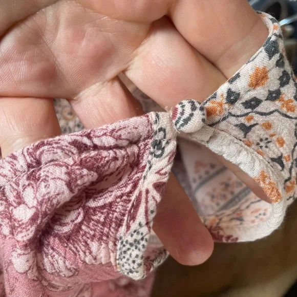 ❤️ 21”PTP M American Eagle boho blouse peasant floral embroidered look - Picture 6 of 8